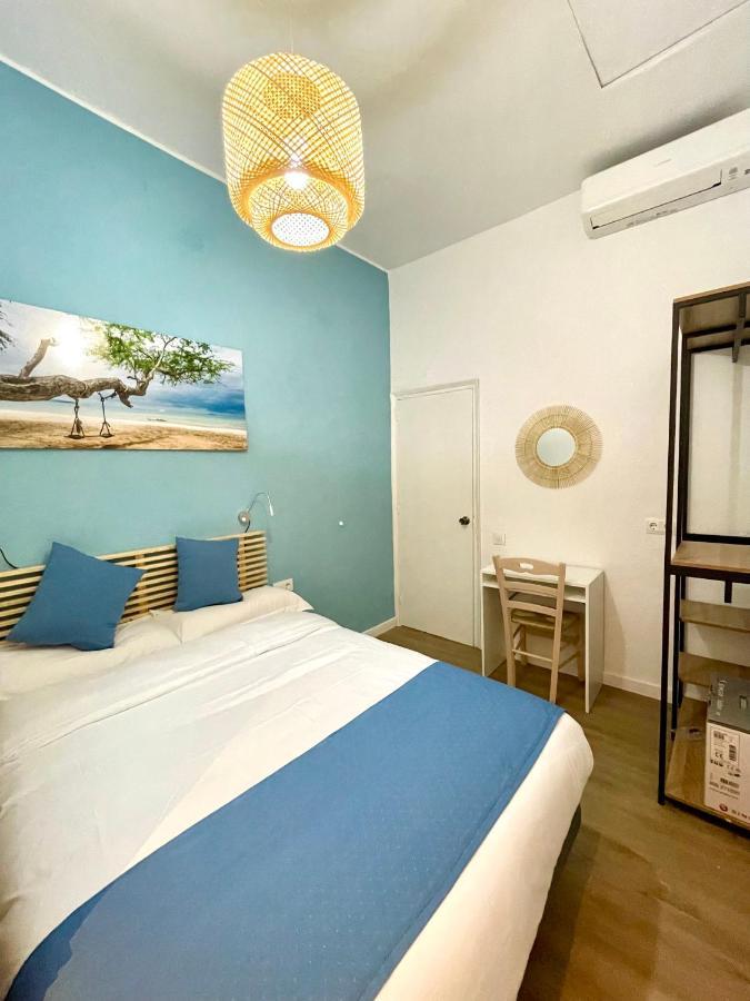 Pension Bertolin บาร์เซโลนา ภายนอก รูปภาพ